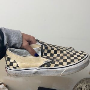 Checkered vans l